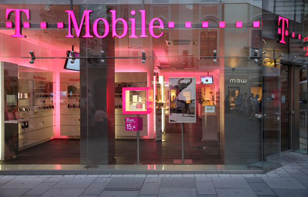 T-Mobile Attracts Customer Loyalty By Leaps and Bounds