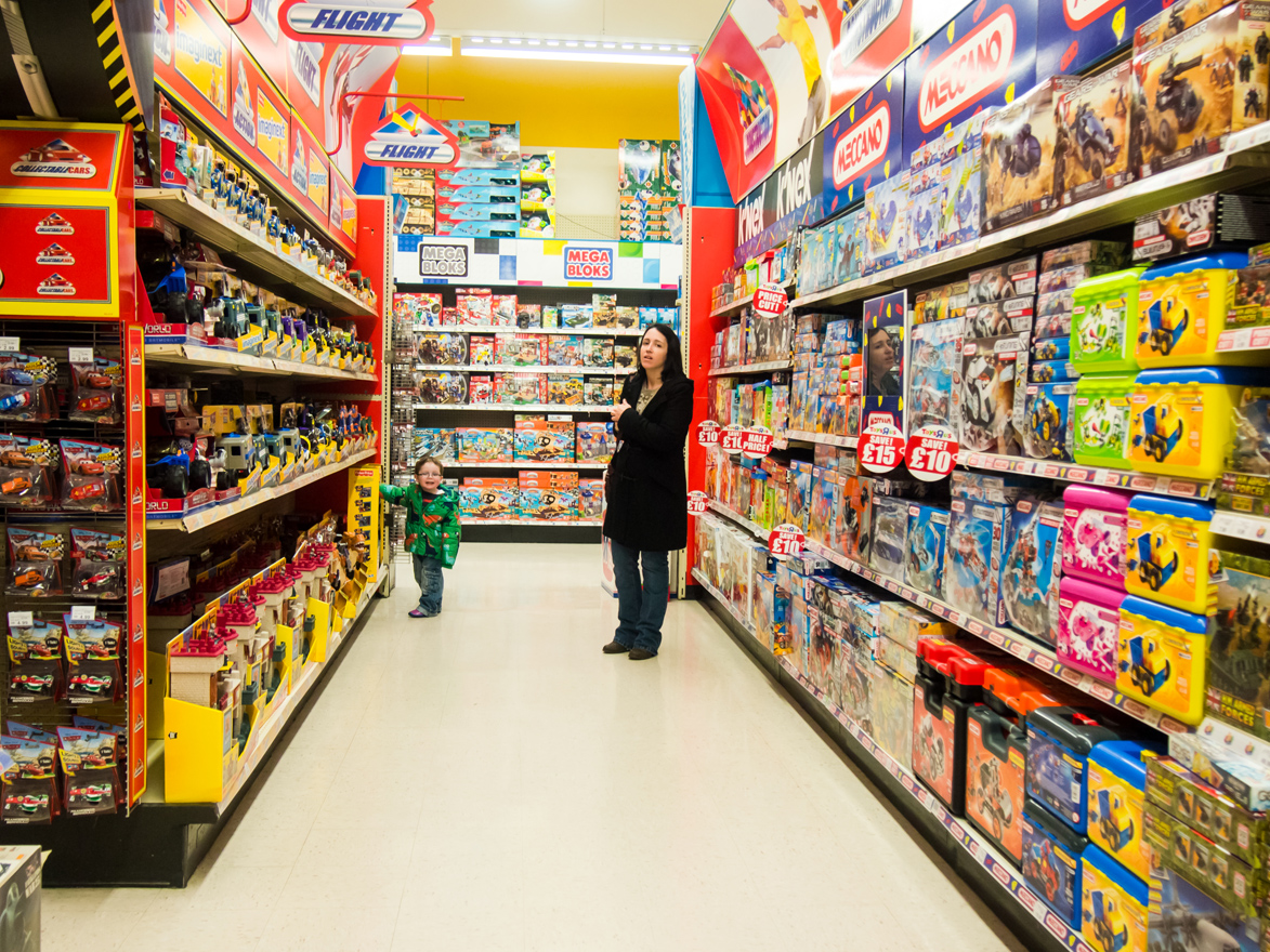 Toys“R”Us® Offers Exceptional Values To Loyal Shoppers This Holiday Season