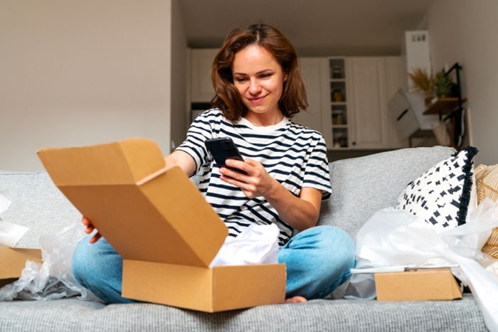 Creating Customer Service in a Digital Realm: E-Commerce Loyalty Solutions