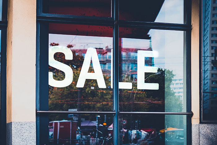 Black Friday Cyber Monday Loyalty Strategies: Retain Holiday Shoppers