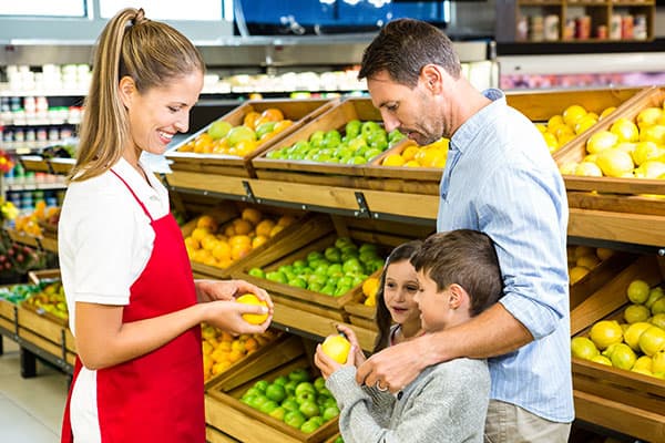 Supermarket Store Employees Key to Long-Term Customer Loyalty