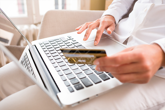 Credit Card Customers in Canada Spending Less but Have Higher Satisfaction