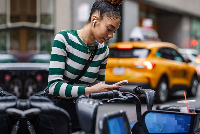 Revolutionizing Travel Experiences: Gen Z and Millennials Embrace Loyalty Programs