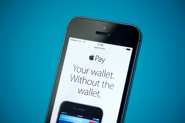 Apple Pay Leads a Customer Experience Survey Among UK Consumers