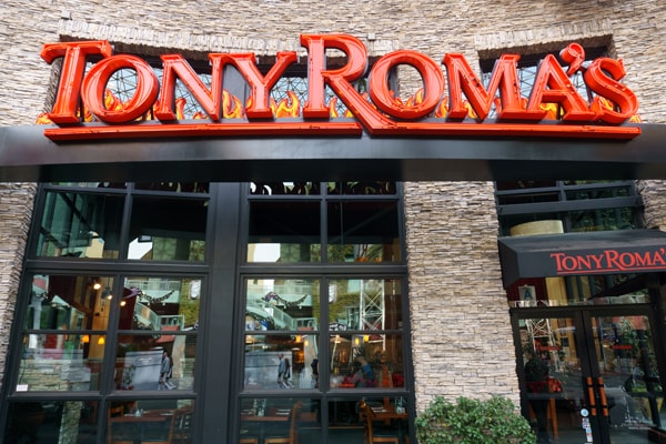 Tony Roma’s Restaurants Q&A: Serving Local Communities to Create Customer Loyalty