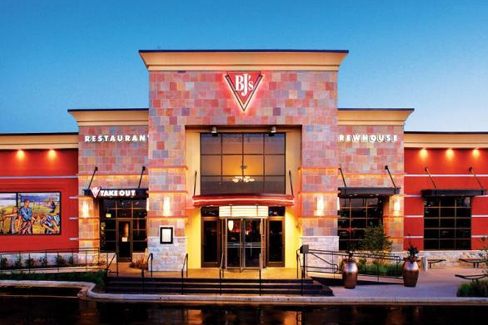 Loyalty360 Reads: July 27: BJs Tracks How Inflation Impacts Consumer Behavior, Lids Launches New Retail Concept, and More