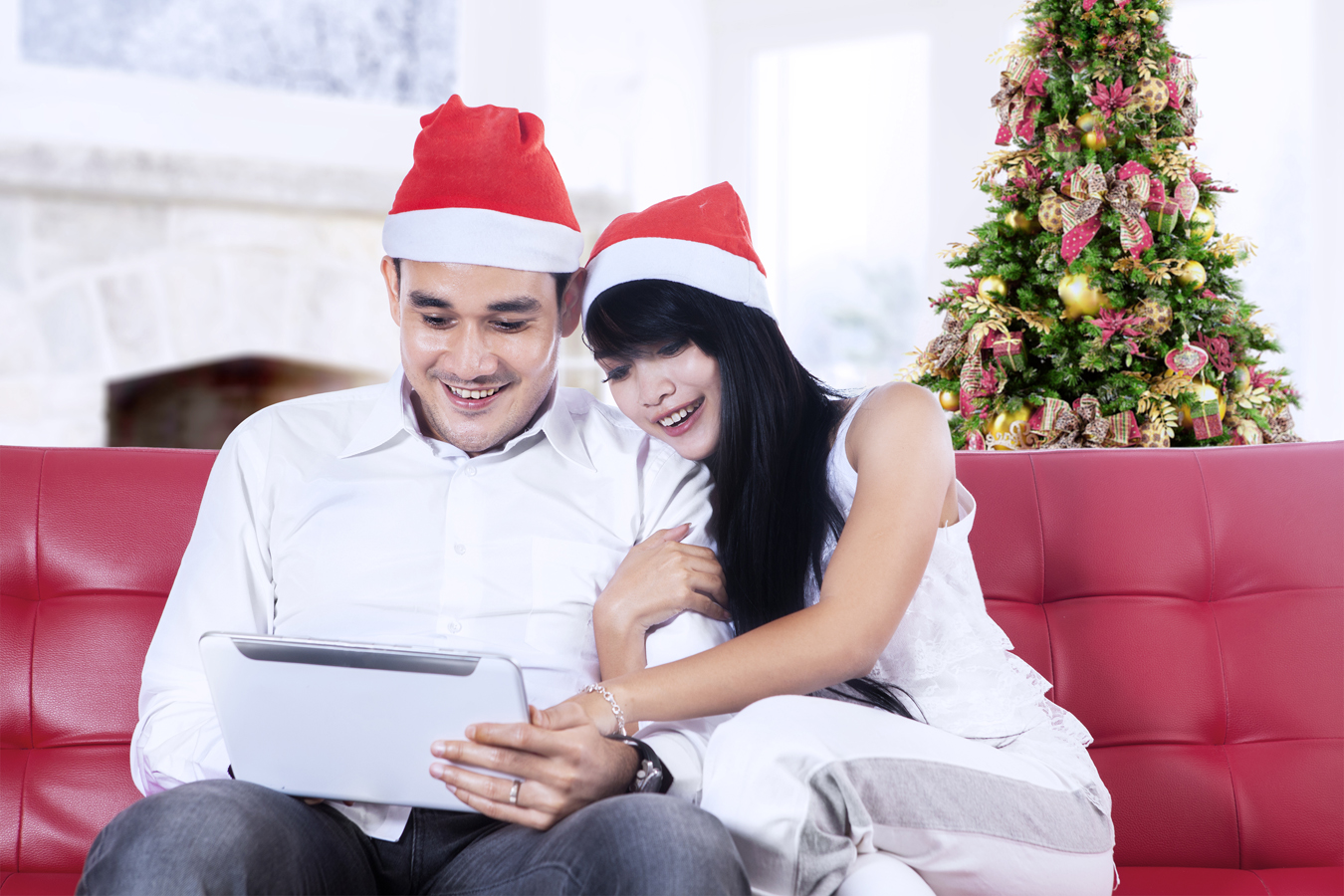 Report: Hispanics Shop Online More Frequently and Earlier in the Holiday Season