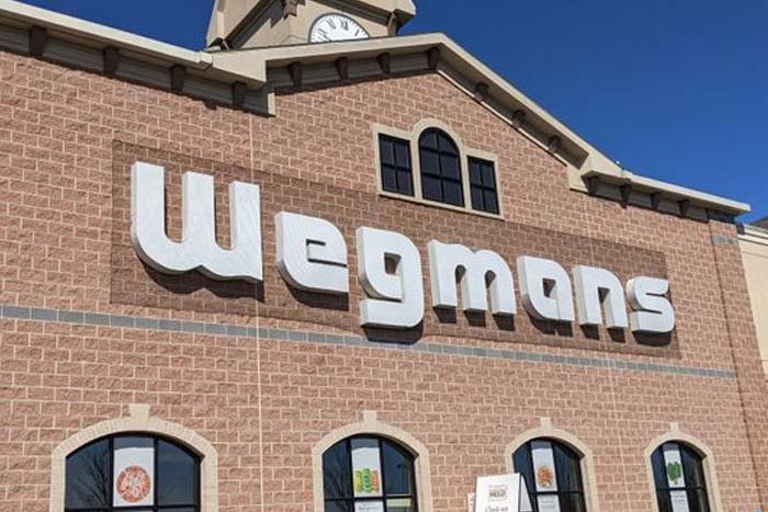 Loyalty360 Reads: April 21: Wegman’s Discontinues Single-Use Plastic Bags, Chipotle Invests in Future Technologies, and More