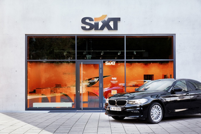 Loyalty360 Reads: February 3: Accor Announces Partnership with Sixt, Wingstop Opens a “Restaurant of the Future,” and More