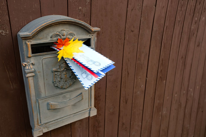 Autumn Marketing Makeover: Maximizing Your Fall Direct Mail Strategy