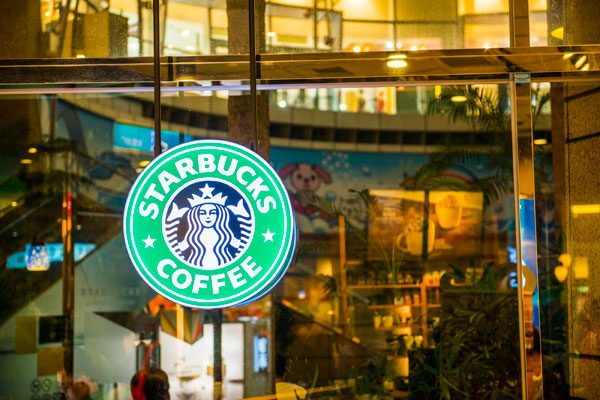 Customer Loyalty Perk: Starbucks Will Deliver to Homes, Offices in 2015